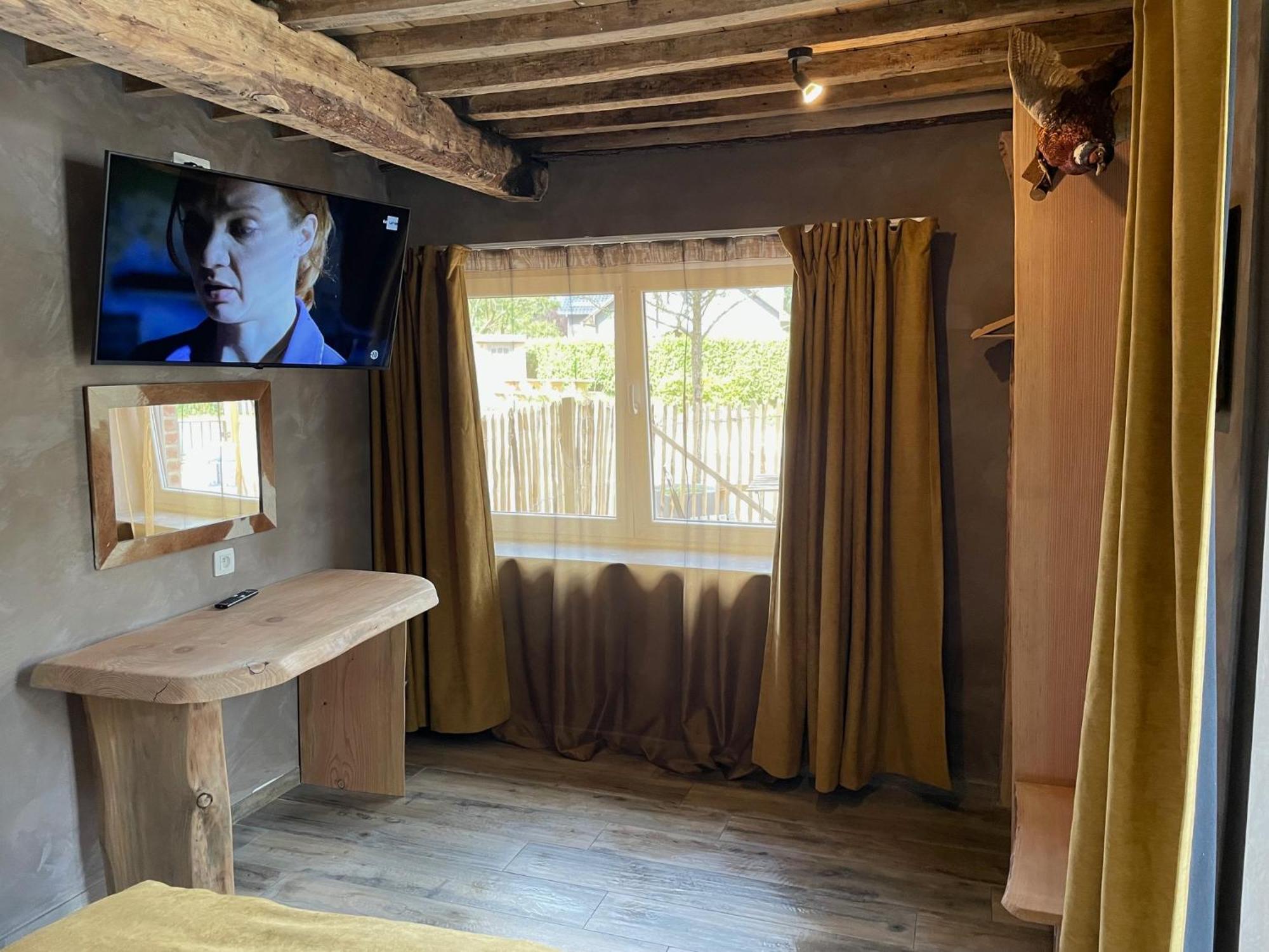 Les Chambres De Laurette Spa Exteriör bild