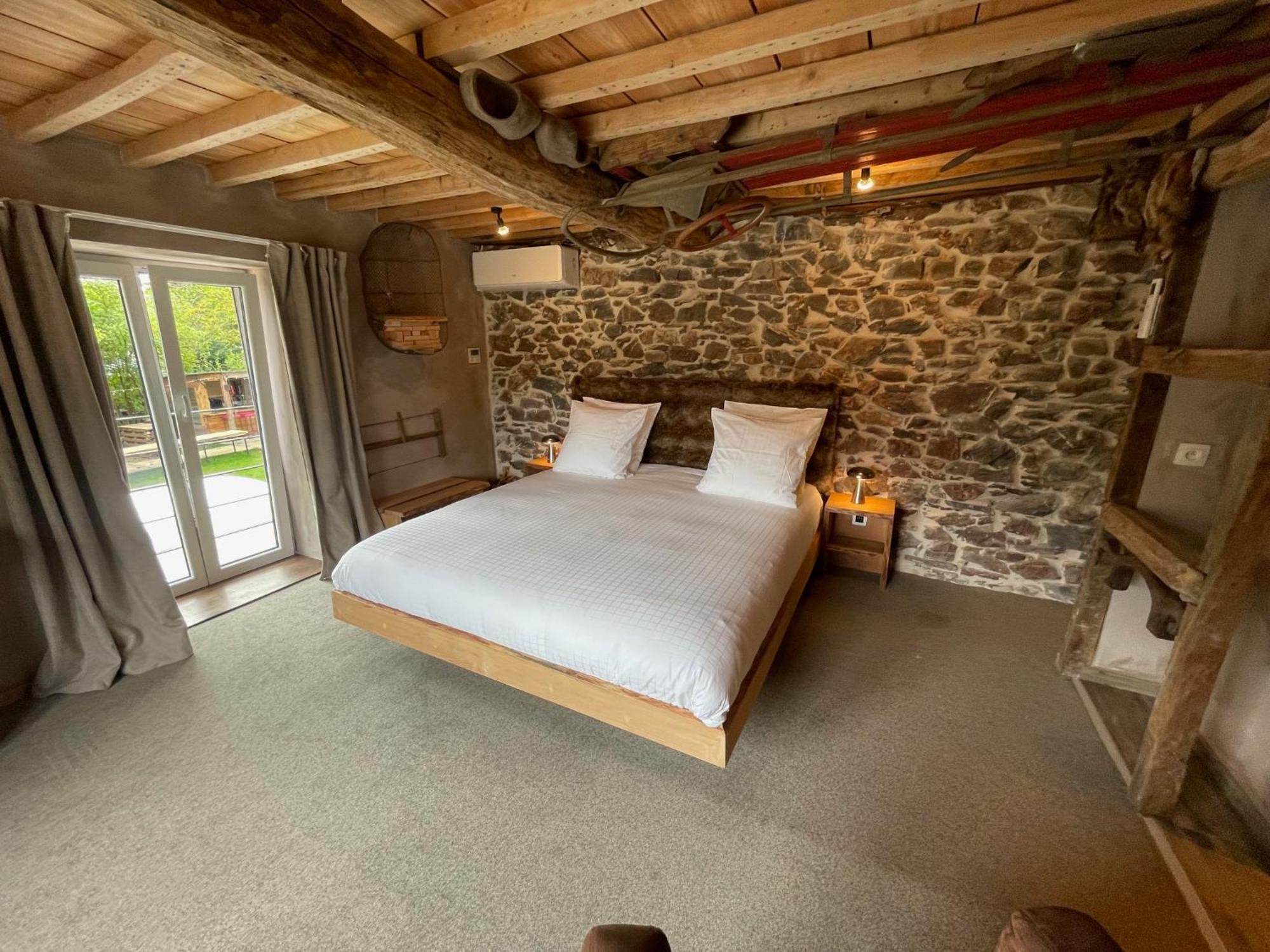 Les Chambres De Laurette Spa Exteriör bild